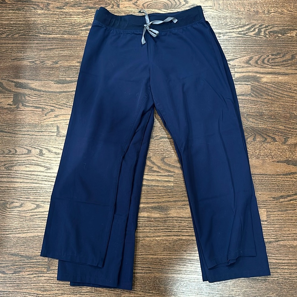 Three (3) pair of FIGS Livingston scrub pants MEDIUM